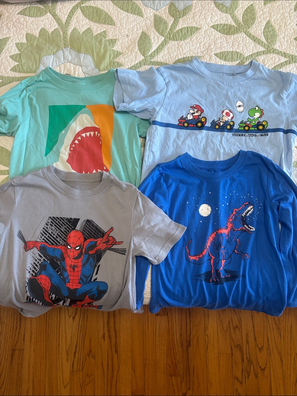 Toddler Shirt Bundle 4-6 EUC